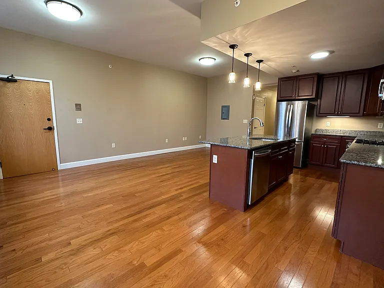 104 N Aurora St #2N — Photo 8
