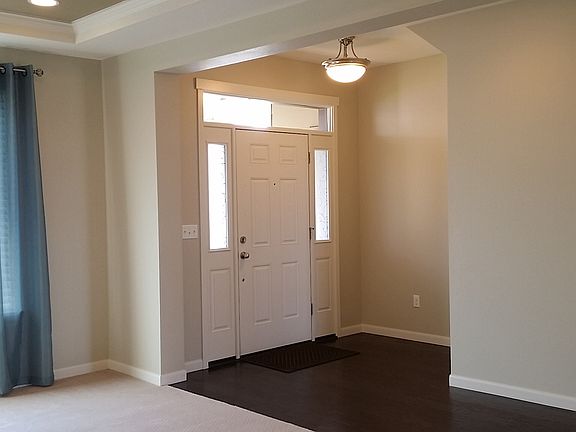 2nd image of 3911 Highlands Blvd