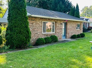 2889 Alexander Ave, Rochester Hills, MI 48309