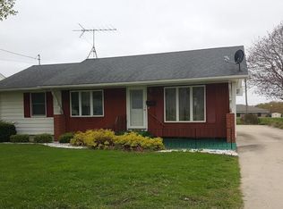 221 Auburn St, West Union, IA 52175