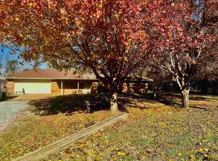 218 E Robertson Rd, Enid, OK 73701