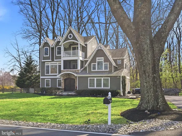 1217 River Rd, Washington Crossing, PA 18977