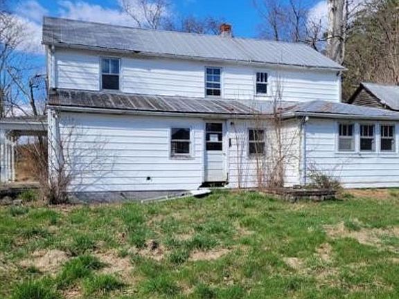 3rd image of 99 Little Cacapon Rd