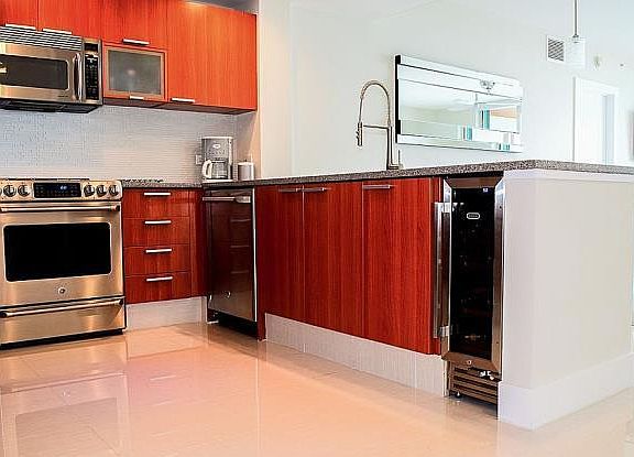 3rd image of 2640 Lake Shore Dr Unit 1115