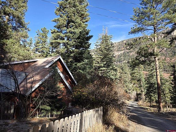 3rd image of 157 Whispering Pines Drive