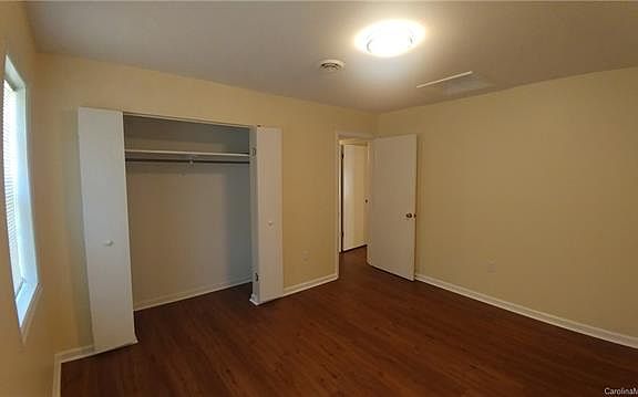 4th image of 4145 Pine St