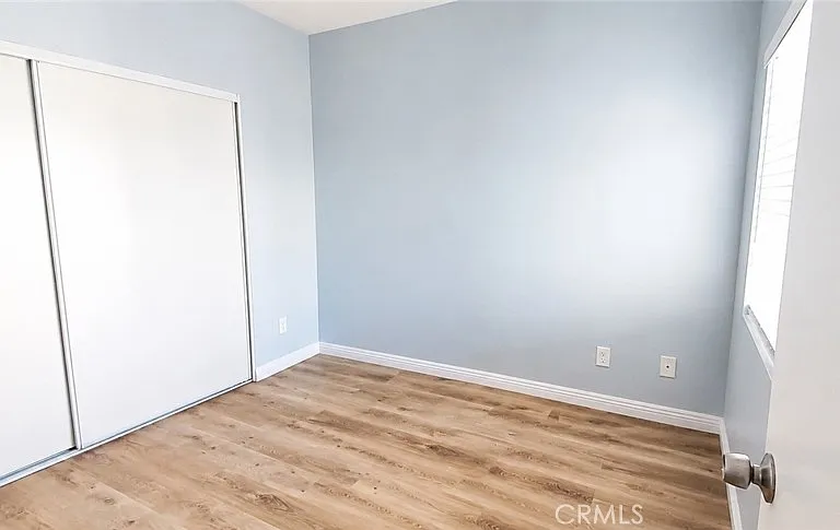 7900 Woodman Ave #105 — Photo 10