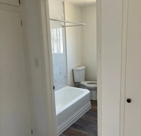 3475 Carmona Ave — Photo 9