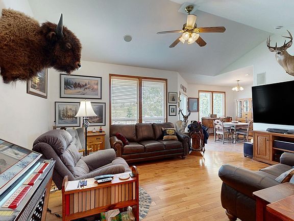 2nd image of 230 SW Sanna Ct