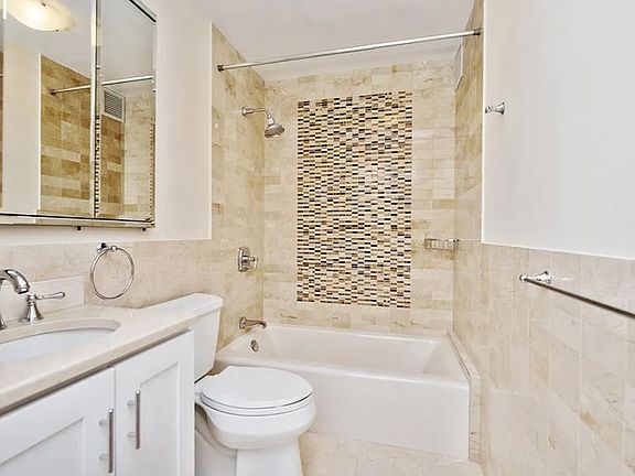 4th image of 40 E 94th St #7DE