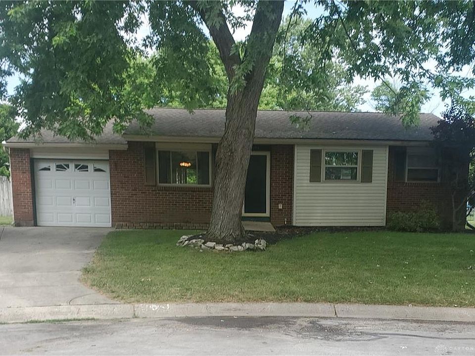 1st image of 105 Wenham Farm Cir