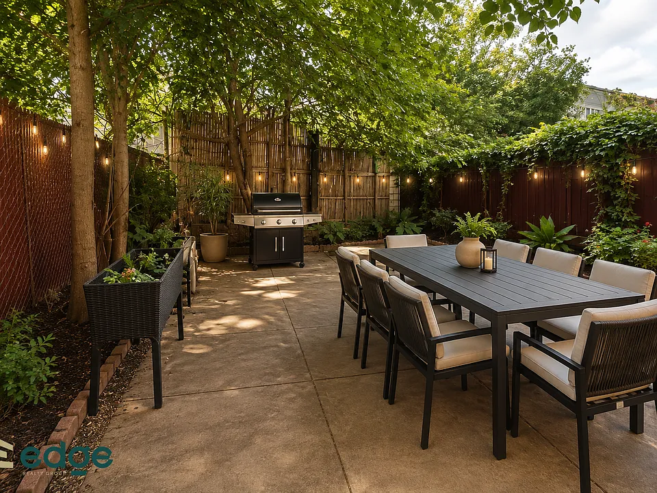 154 Woodward Ave #1L