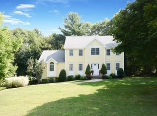7 Hickory Ln, Georgetown, MA 01833