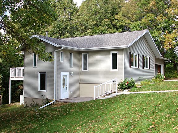 4th image of 14751 Victory Ln