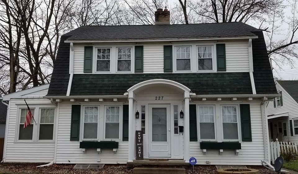 1st image of 227 Marine Ave
