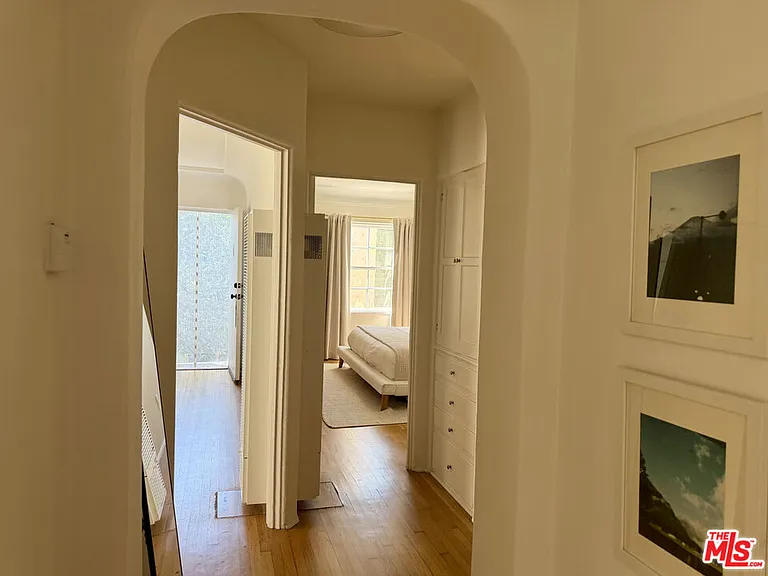 643 Vernon Ave — Photo 15