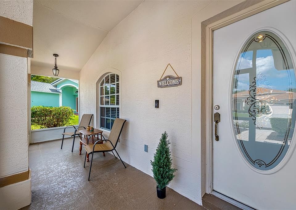 2nd image of 14361 Watermill Cir
