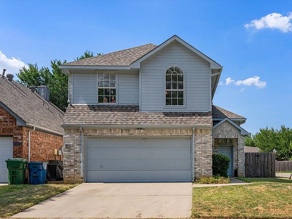2nd image of 4100 Place Ln #1