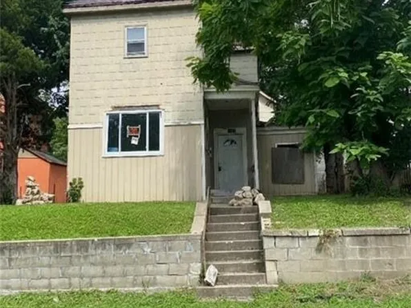 815 N 13th St, Saint Joseph, MO 64501