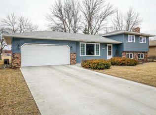 2503 18th St S, Moorhead, MN 56560