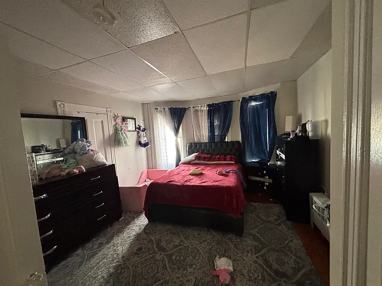 369 Shirley St #2 — Photo 4
