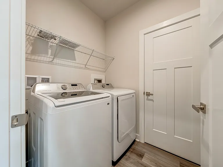 42560 Invergordon Ter — Photo 26
