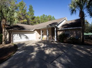 5111 Pine Ridge Dr, Chipley, FL 32428