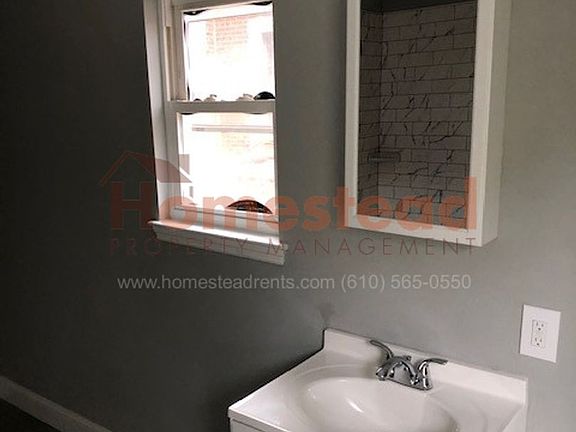 5th image of 541 Green St #2