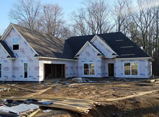 2854 Black Rock Dr, Nesbit, MS 38651