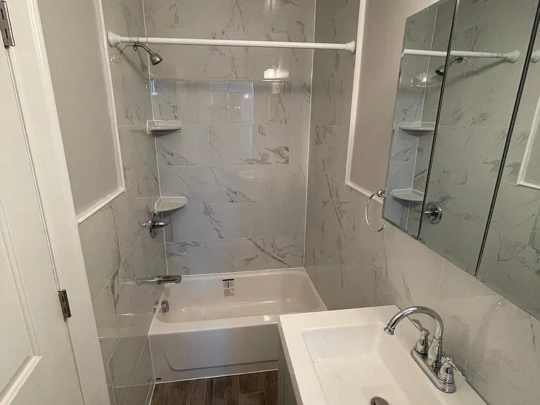 18 Poplar St #2L — Photo 7