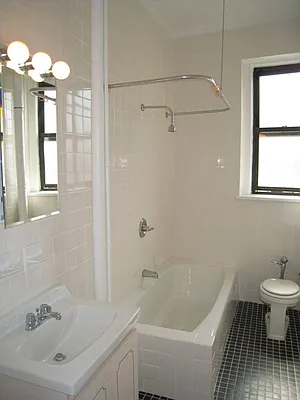 Rented by Platinum Brokerage Group, LLC | media 13