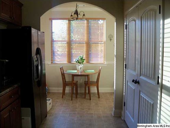 Sit in dining/breakfast nook