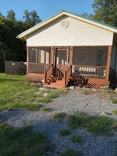 1st image of 5250 Jeffersonville Rd