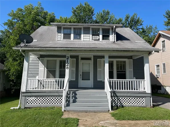 2128 Lexa Dr, Saint Louis, MO 63136