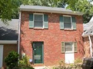 110 Williamsburg Way, Fayetteville, GA 30214
