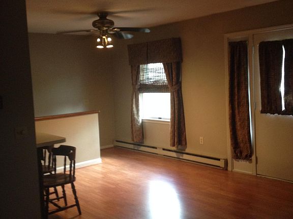 2nd image of 1225A Somerset Dr