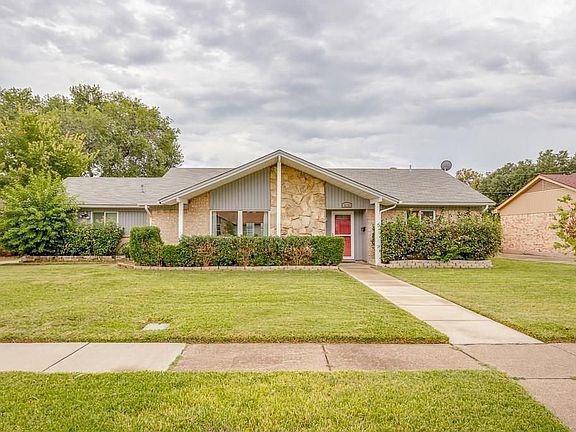 2nd image of 3130 Palmdale Cir