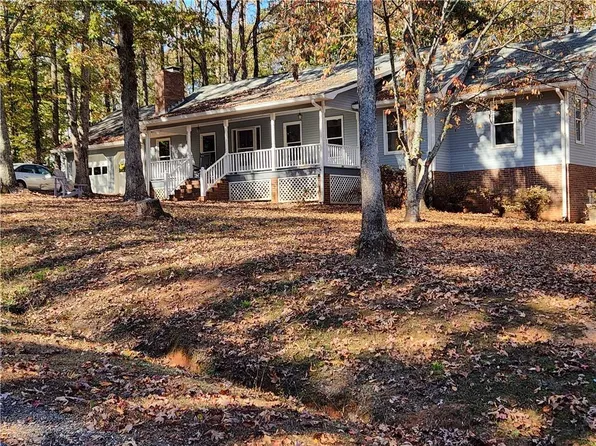 6977 Major Dr, Cumming, GA 30040