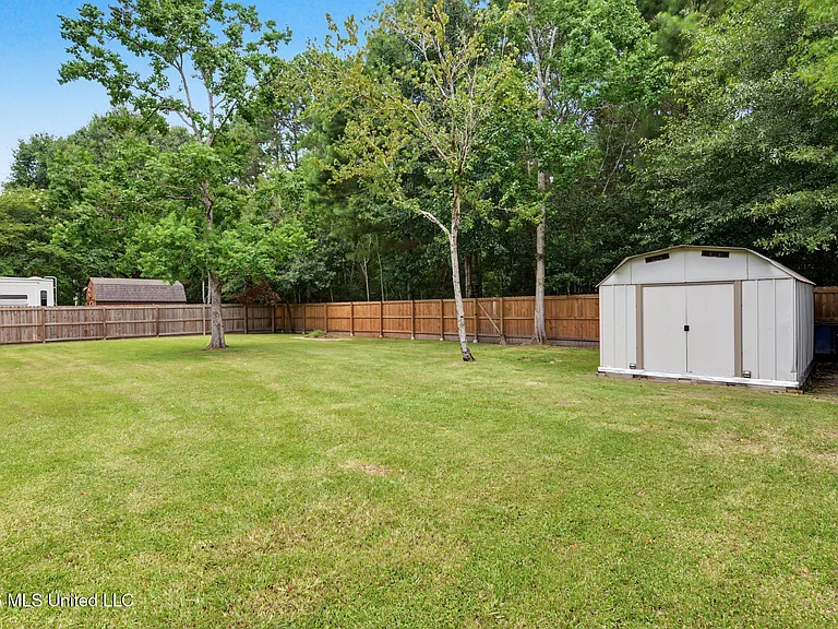 12916 Rosemont St — Photo 20