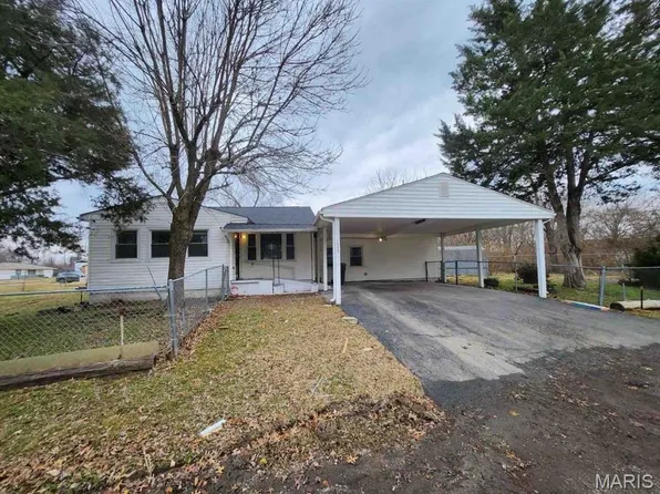 5948 Piat Pl, Centreville, IL 62203