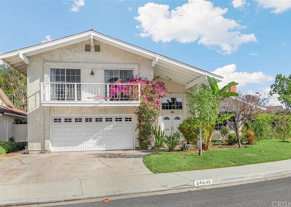 1st image of 24045 Avenida Entrana