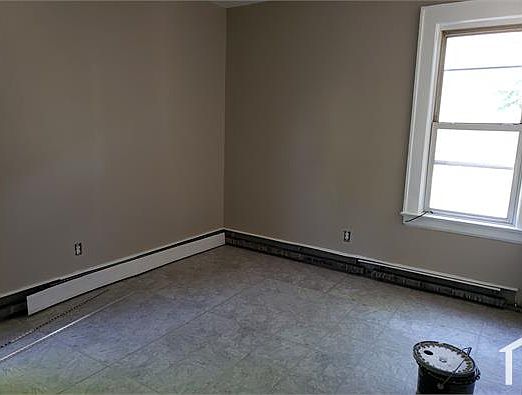 Building Photo 3