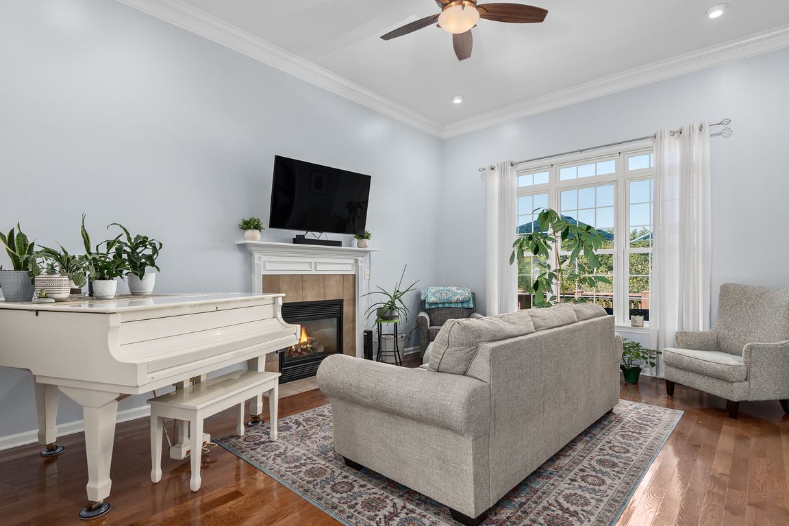 next background image