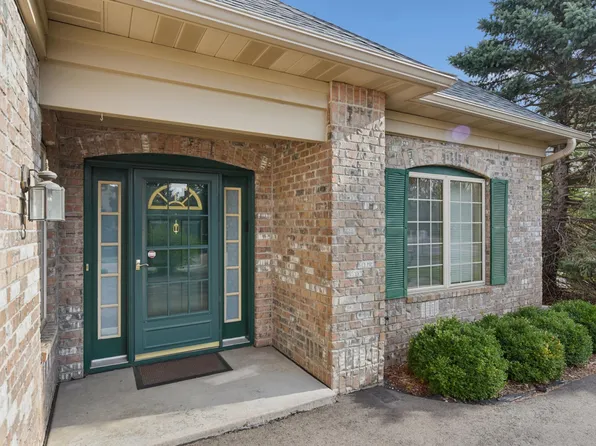 631 Grandview Dr, Hudson, WI 54016