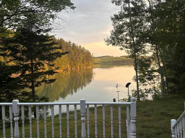 385 E Kennebec Road, Machias, ME 04654