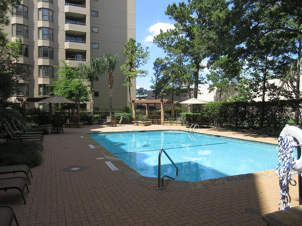 1st image of 661 Bering Dr Unit 810