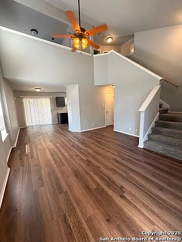 3 bed, 2.5 bath, 1446 sqft, $1,800 — Photo 2