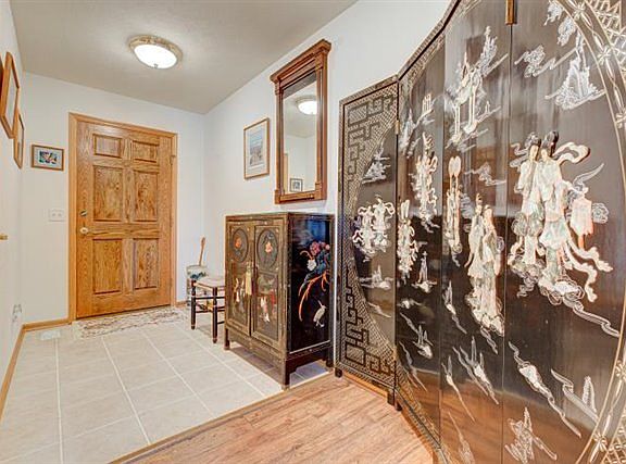 3rd image of 25977 Grace Cir