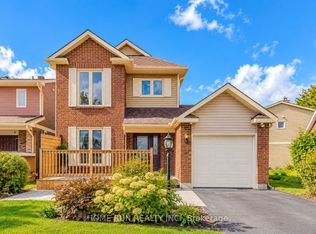 57 Fair Oaks Cres, Ottawa, ON K2G 4W3