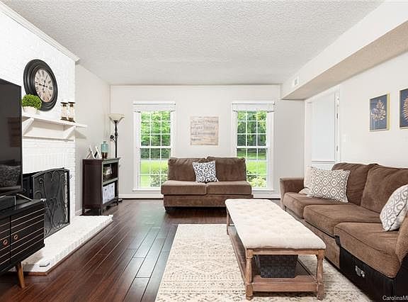 5th image of 4813 Deanscroft Dr